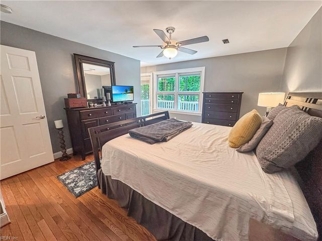 32 Valmoore DR, Poquoson, VA 23662