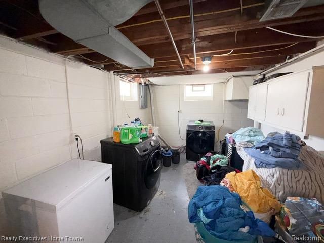 16901 Wilson Avenue, Eastpointe, MI 48021