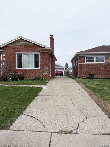 16901 Wilson Avenue, Eastpointe, MI 48021