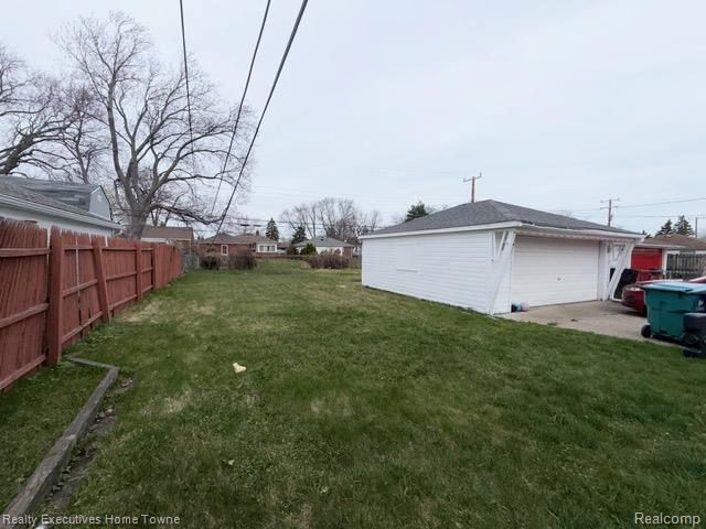 16901 Wilson Avenue, Eastpointe, MI 48021