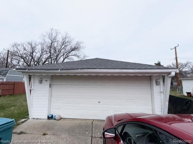 16901 Wilson Avenue, Eastpointe, MI 48021