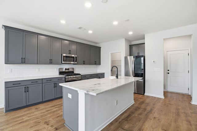 227 Old Grove Avenue, Moncks Corner, SC 29461