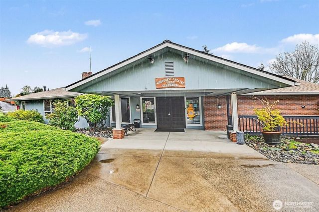 17044 Woodcrest Drive NE, Bothell, WA 98011