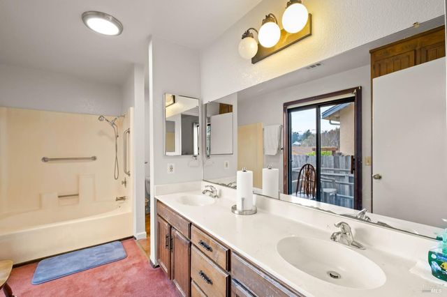 5044 Santa Rita Rd, El Sobrante, CA 94803