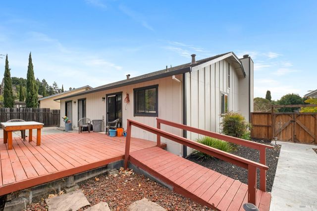 5044 Santa Rita Rd, El Sobrante, CA 94803
