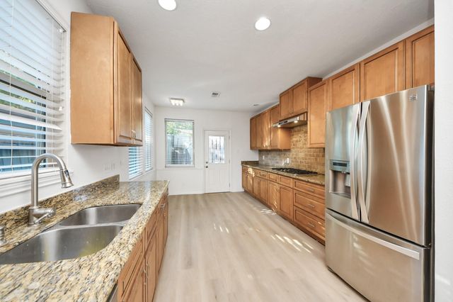 10743 Boardwalk Street, Houston, TX 77042