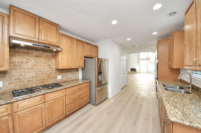 10743 Boardwalk Street, Houston, TX 77042