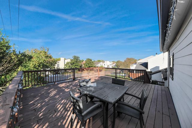 10743 Boardwalk Street, Houston, TX 77042