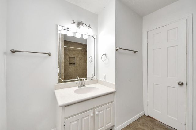 10743 Boardwalk Street, Houston, TX 77042