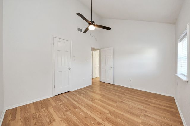 10743 Boardwalk Street, Houston, TX 77042