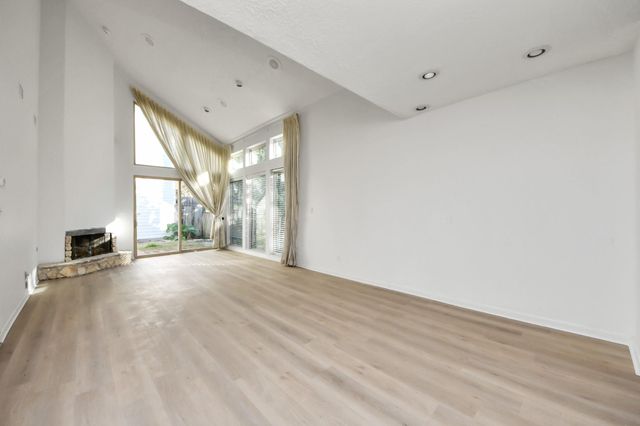 10743 Boardwalk Street, Houston, TX 77042