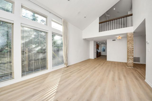 10743 Boardwalk Street, Houston, TX 77042