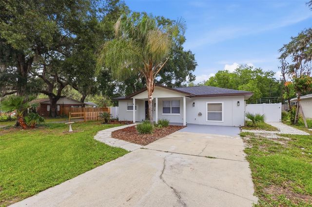 2602 WESTSIDE DRIVE, Leesburg, FL 34748