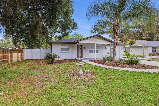 2602 WESTSIDE DRIVE, Leesburg, FL 34748