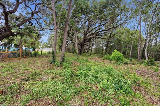 2602 WESTSIDE DRIVE, Leesburg, FL 34748