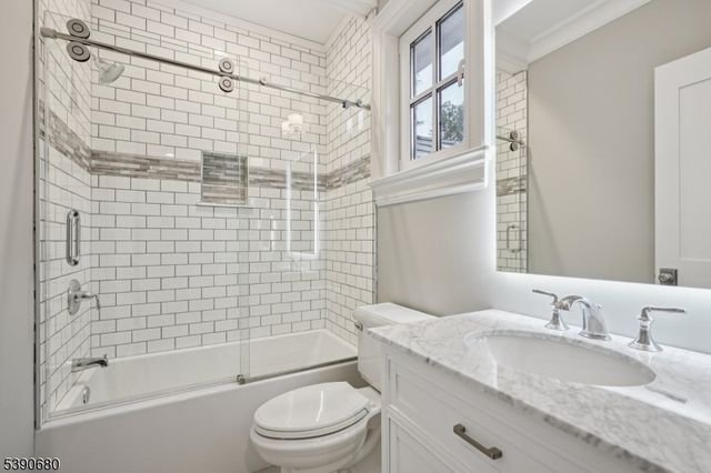 368 Hartshorn Dr, Millburn Twp., NJ 07078