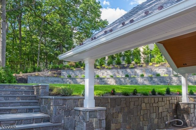 368 Hartshorn Dr, Millburn Twp., NJ 07078