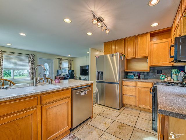 1664 Sunset Boulevard, Monroe, MI 48162