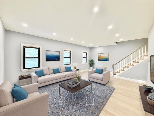 15 Berwick St 15, Melrose, MA 02176