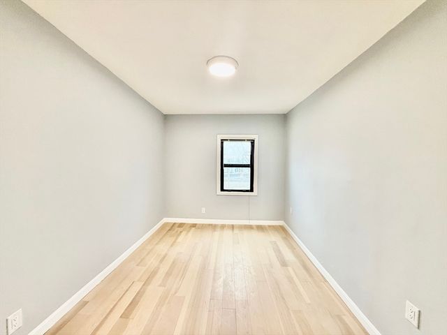 15 Berwick St 15, Melrose, MA 02176