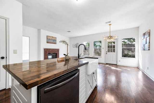 16039 Mountain Shadows Drive, Houston, TX 77084