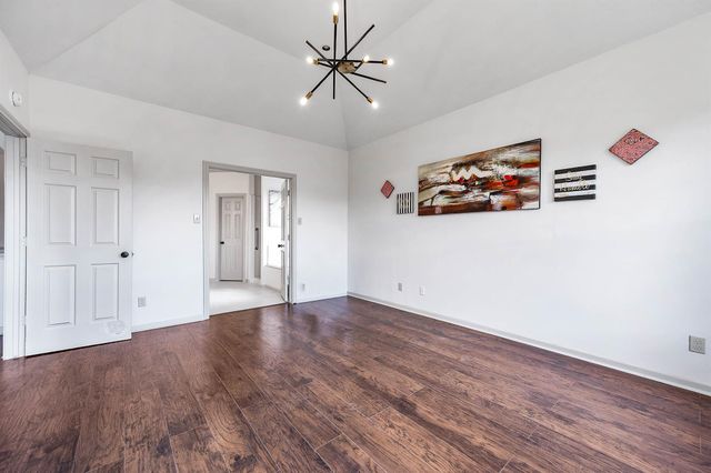16039 Mountain Shadows Drive, Houston, TX 77084