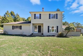 2740 W Ridgewood Circle, Zanesville, OH 43701