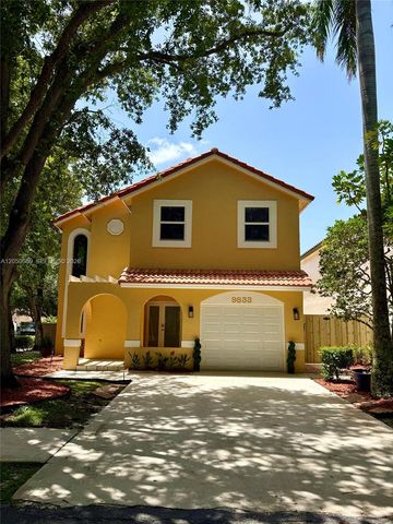9833 NW 5th Court, Plantation, FL 33324