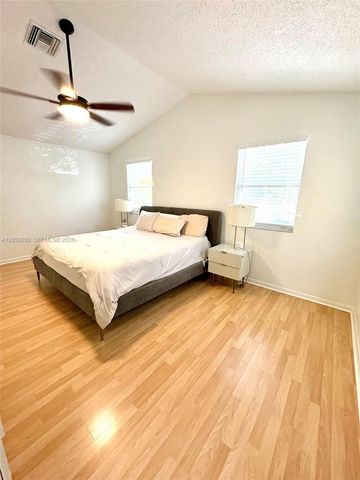 9833 NW 5th Court, Plantation, FL 33324