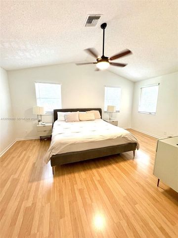 9833 NW 5th Court, Plantation, FL 33324