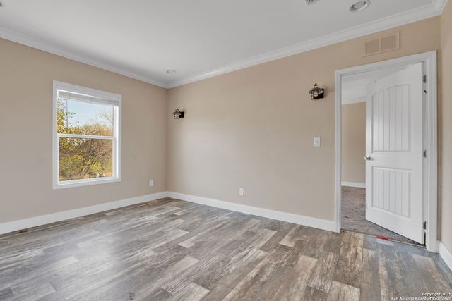 228 County Road 4647, Hondo, TX 78861