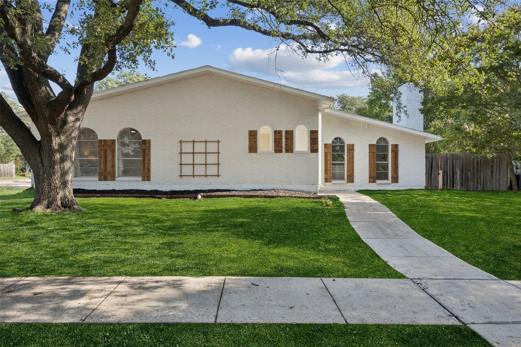 1901 Addington Drive, Carrollton, TX 75007
