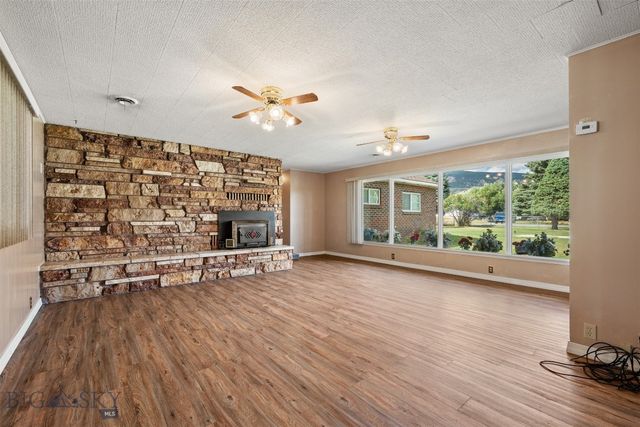 105 Howe Street, Anaconda, MT 59711