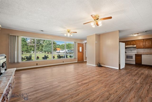 105 Howe Street, Anaconda, MT 59711