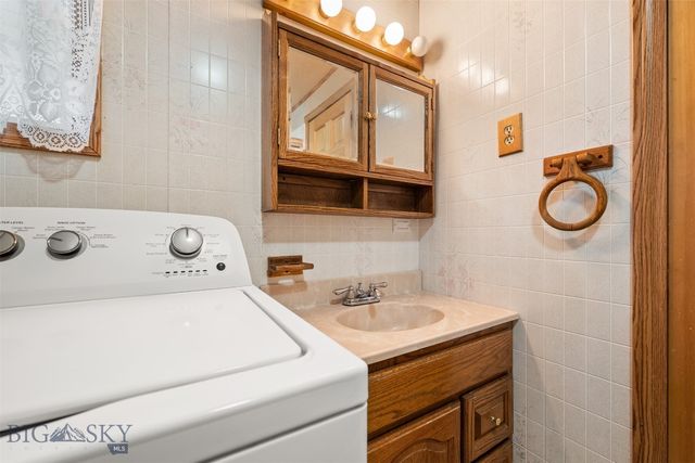 105 Howe Street, Anaconda, MT 59711