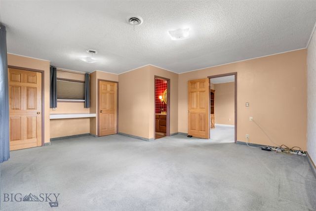 105 Howe Street, Anaconda, MT 59711