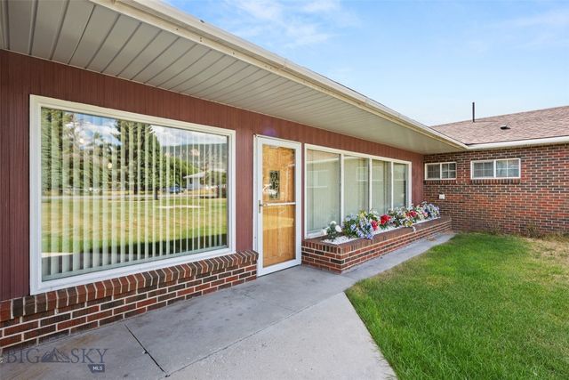 105 Howe Street, Anaconda, MT 59711