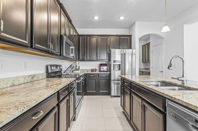 5681 NW Croton Avenue, Port St. Lucie, FL 34986