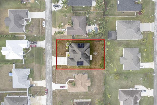 5681 NW Croton Avenue, Port St. Lucie, FL 34986