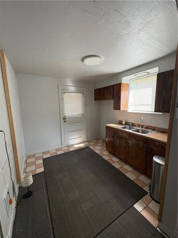 474 Hochberg Rd, Penn Hills, PA 15235