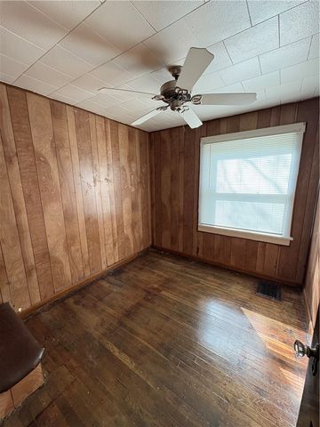 474 Hochberg Rd, Penn Hills, PA 15235