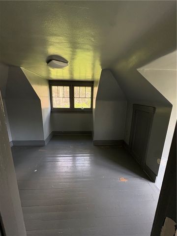 474 Hochberg Rd, Penn Hills, PA 15235