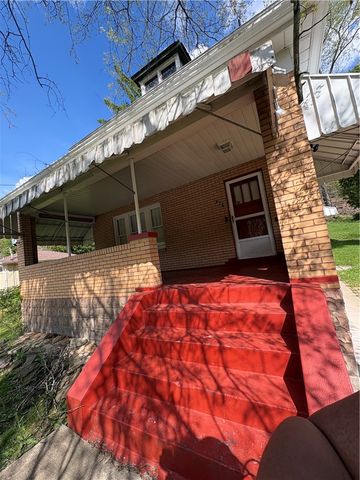 474 Hochberg Rd, Penn Hills, PA 15235