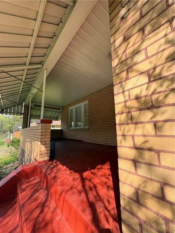 474 Hochberg Rd, Penn Hills, PA 15235