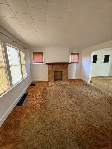 474 Hochberg Rd, Penn Hills, PA 15235