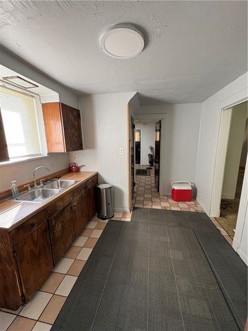 474 Hochberg Rd, Penn Hills, PA 15235