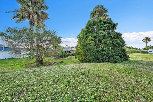 5102 Yellow Pine Lane, Tamarac, FL 33319