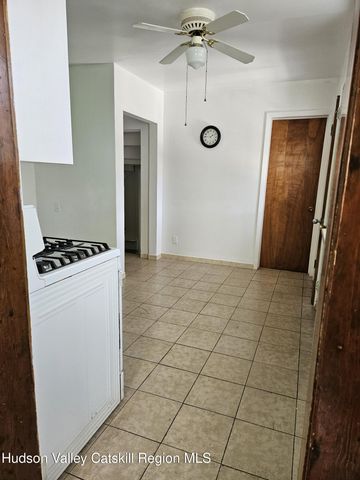 44 Apple Meadow Road, Hudson, NY 12534