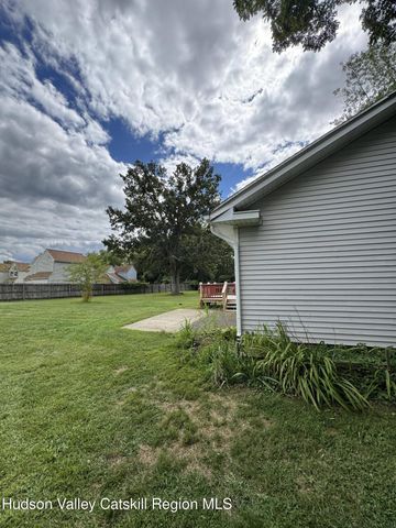 44 Apple Meadow Road, Hudson, NY 12534