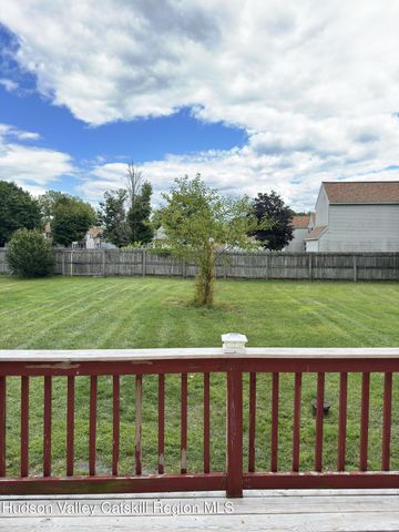 44 Apple Meadow Road, Hudson, NY 12534